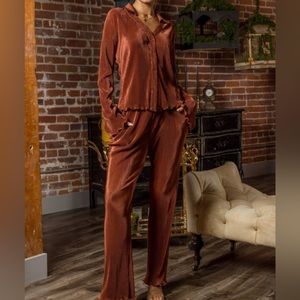 Cinnamon Plisse Lettuce Hem Set
